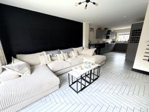 Lounge Area- click for photo gallery